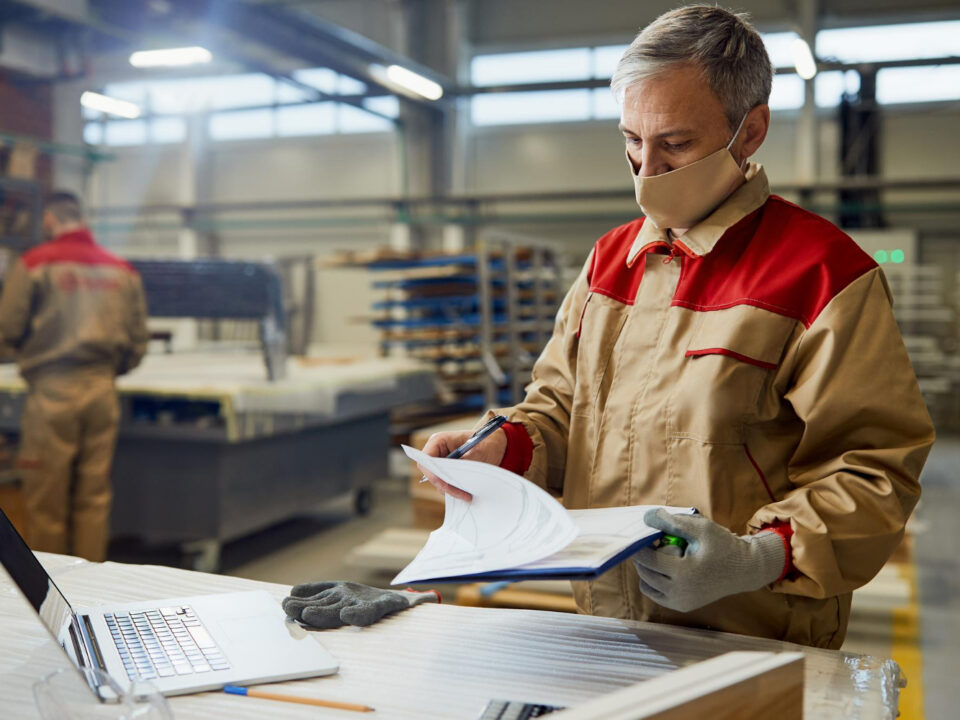 Certificação e Rastreabilidade de Materiais Críticos: O Papel das Normas ISO