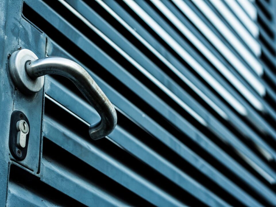 Segurança Patrimonial: Como Proteger Empresas e Residências